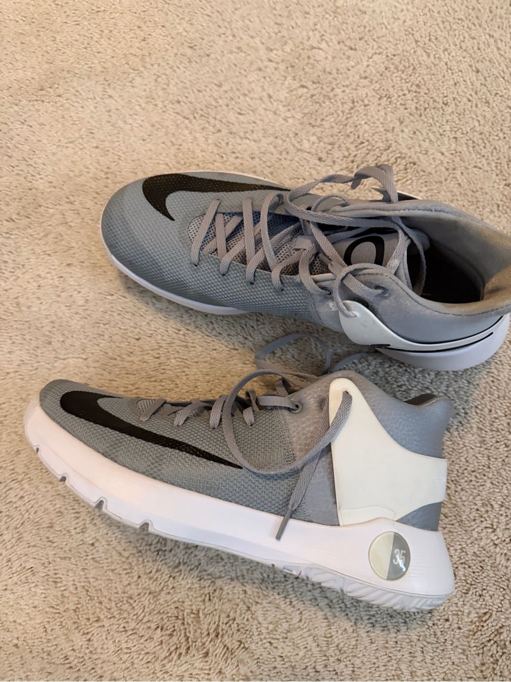 Nike Kevin Durant KD Trey 5 IV in Wolf Greymen’s size 10.5